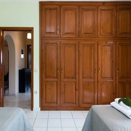 Apartament Anemone House